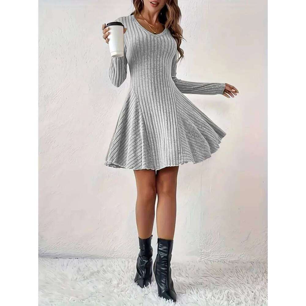 Elegant Knitted V-Neck Long-Sleeved Dress for Women Short & Large Skirt Options European American Style Cross-Border Fashion XJ260131