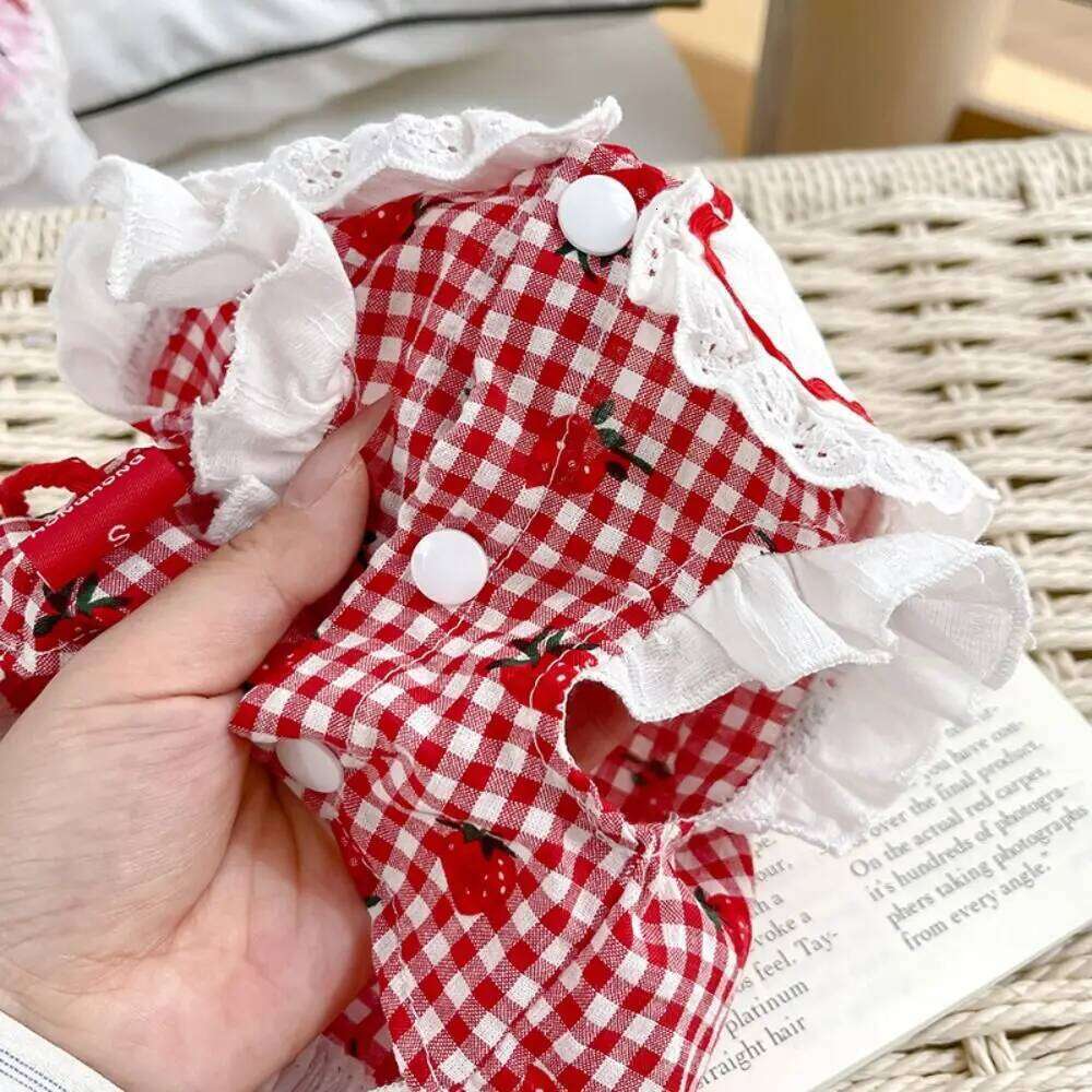 Fashion Cute Pet Strawberry Dress Soft Thin Design Dog Vest Breathable Cat Skirt Autumn H260130