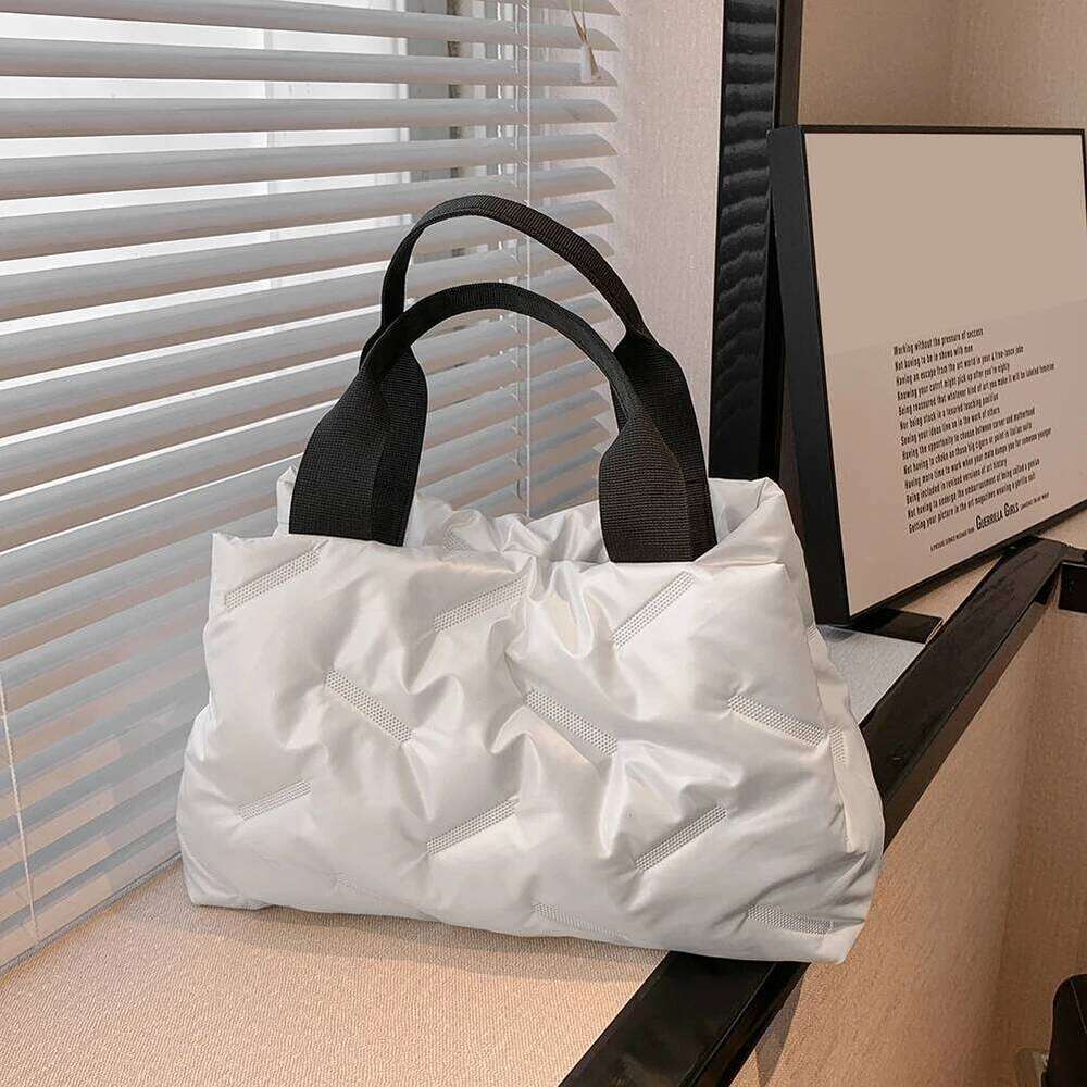 Autumn Winter Female Handbags Casual Women Cotton-padded Bag Soft Fashion Nylon Large Capacity Solid Color for Girls Shopping XJ260131