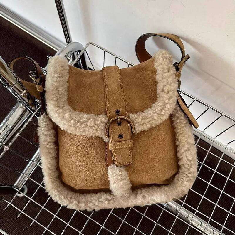 Autumn and winter retro Sle sherpa women's shoulder bag luxury design splicing new commuter multifunctional portable crossbody b XJ260131