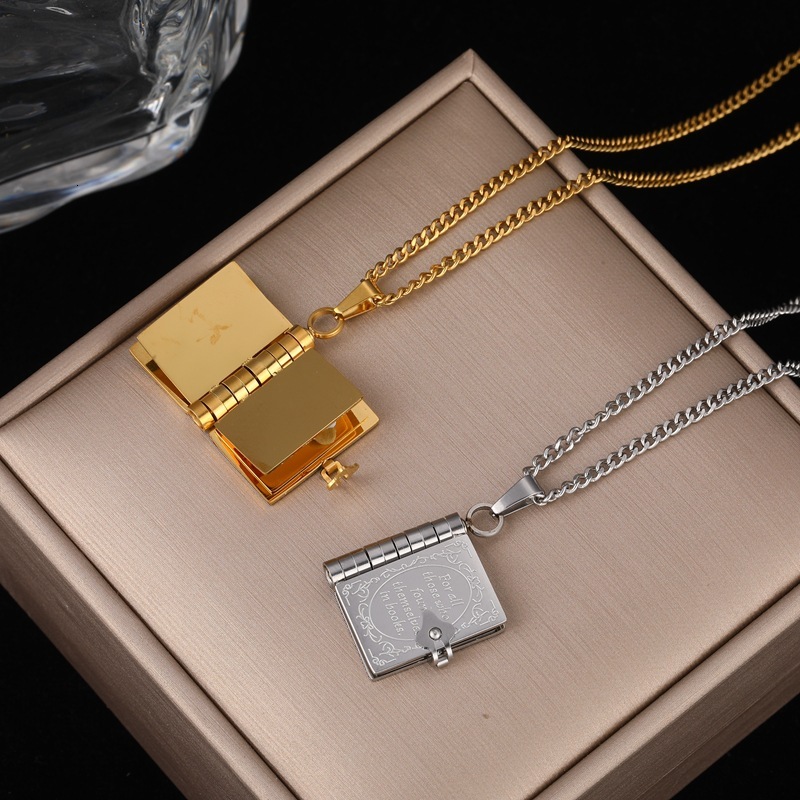 Fashion Titanium Steel Couple Open and Close Commemorative Photo Album Pendant Necklace Letter Love Letter Clavicle Chain Design Sense