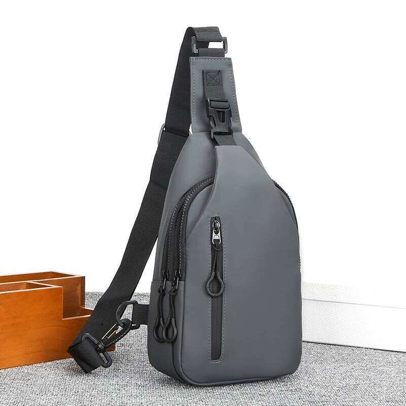 Outdoor sports crossbody men's chest fashionable and simple trendy shoulder bag, small backpack