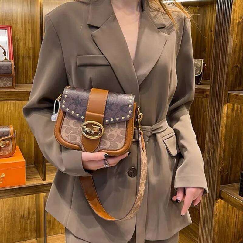 Brand light women's handbag 2025 new retro high-end color contrast designer luxury shoulder crossbody bag fashion