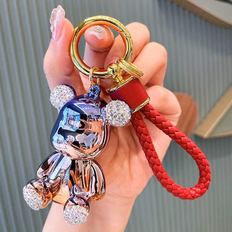 Designer Luxury Rhinestone Bear Keychain for Women, Electroplated Cute Bear Car Keyring Bag Charm, Ideal Birthday Gift 2026