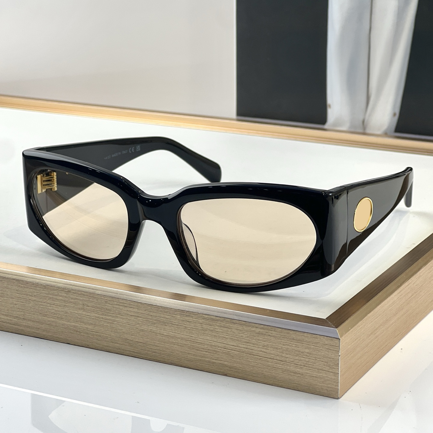 Popular Sunglasses For Men Women Summer 40347 Designer Stylish Outdoor Catwalk Leisure Style Anti-Ultraviolet UV400 Plate Oval Full Frame Glasses With Box