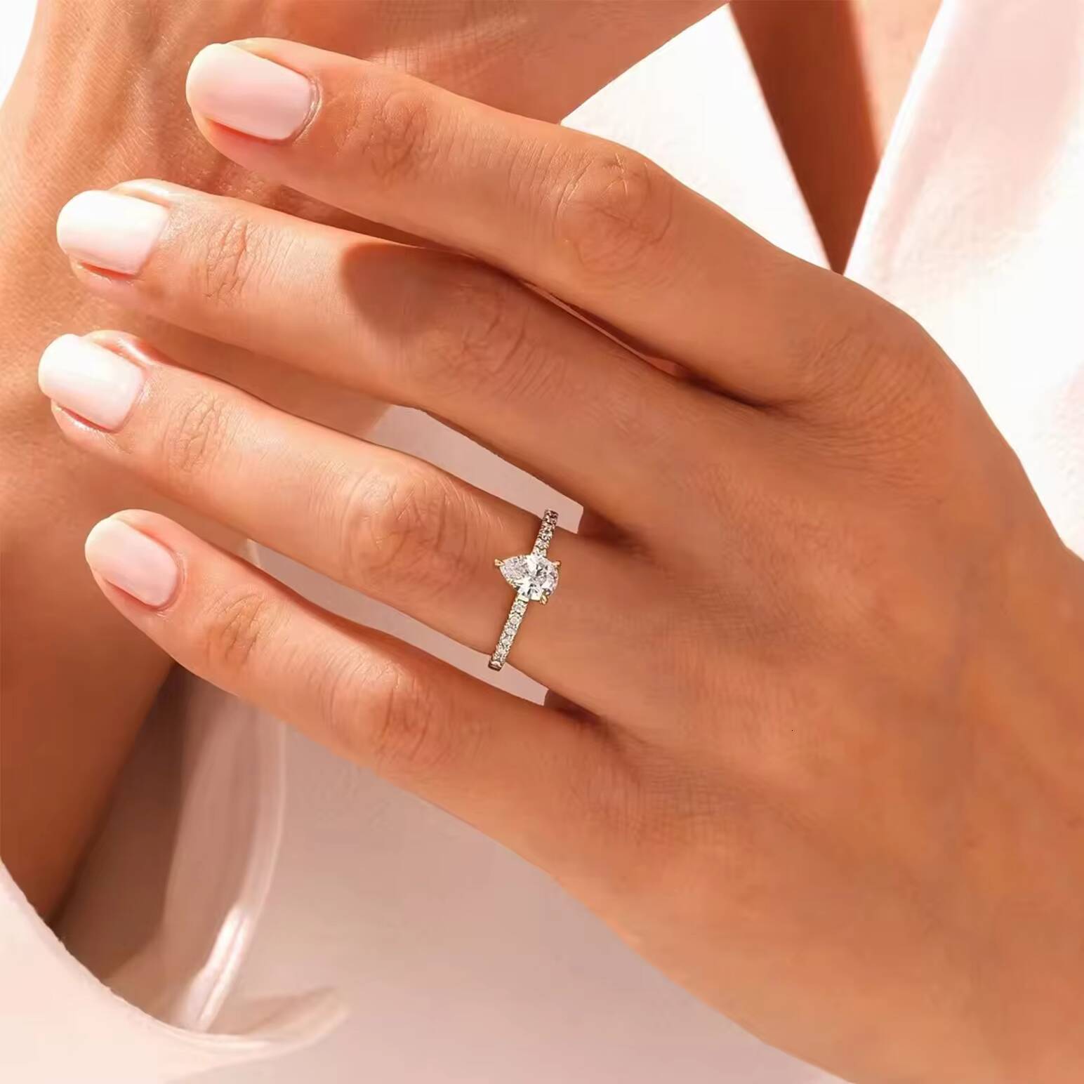 Pear Cut IGI Certified 1CT D VVS2 Lab Diamond Engagement Ring With Pave Set Side Stones 10k 14K 18k Gold Lab Grown Diamond Ring