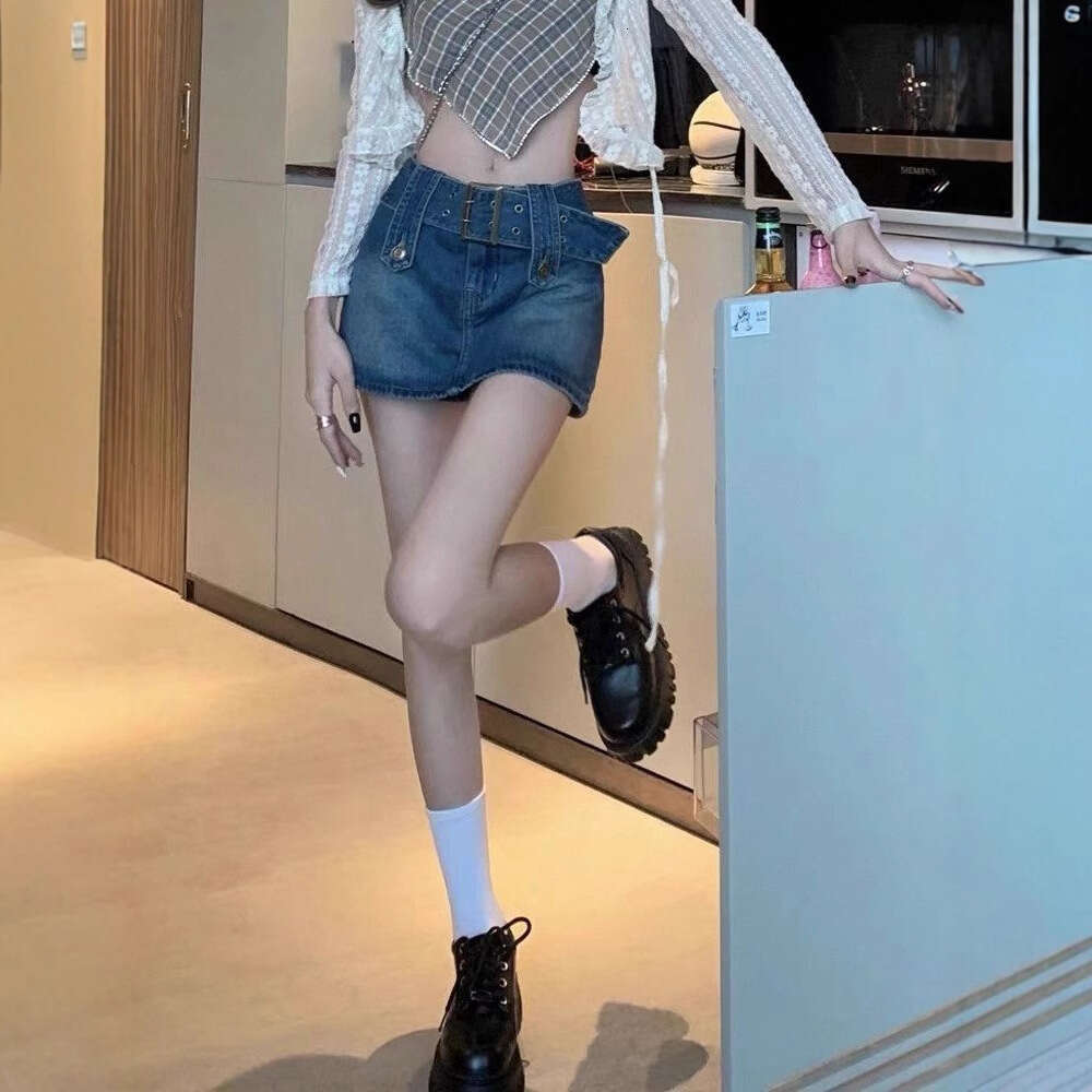 American Retro Hot Girl Brown Half Coffee Color Denim Short Pants Women Design Sense Slimming Hip Skirt