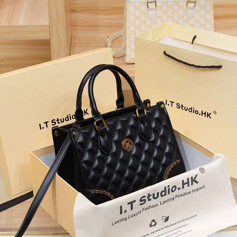 Women's genuine leather handbag, women's 2024 new summer high-end high-capacity designer crossbody bag