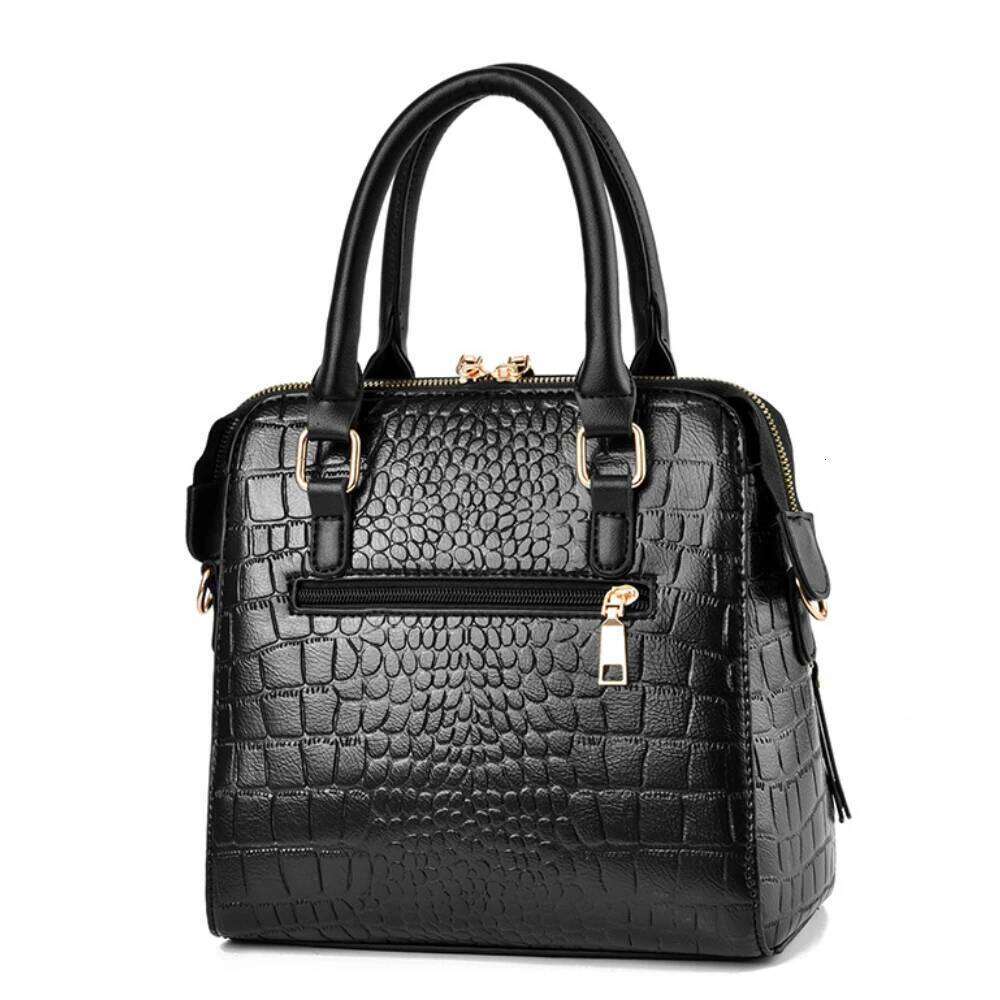 Luxury Crocodile Pattern Handbag Women Winter New PU Leather Tassel Shoulder Brands Design Handle Bag Lady Purse Handbags