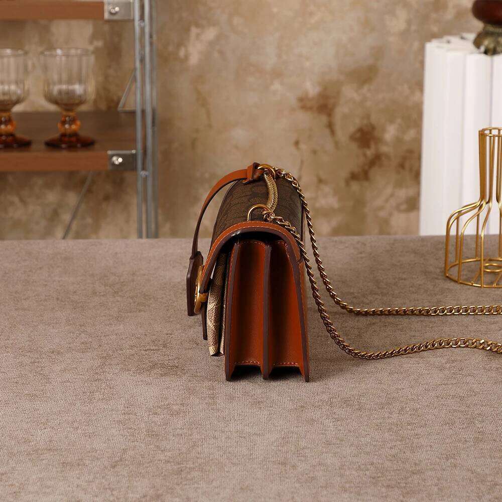 Light luxury women's 2025 new high-end color contrast single shoulder underarm bag designer fashionable crossbody small squa