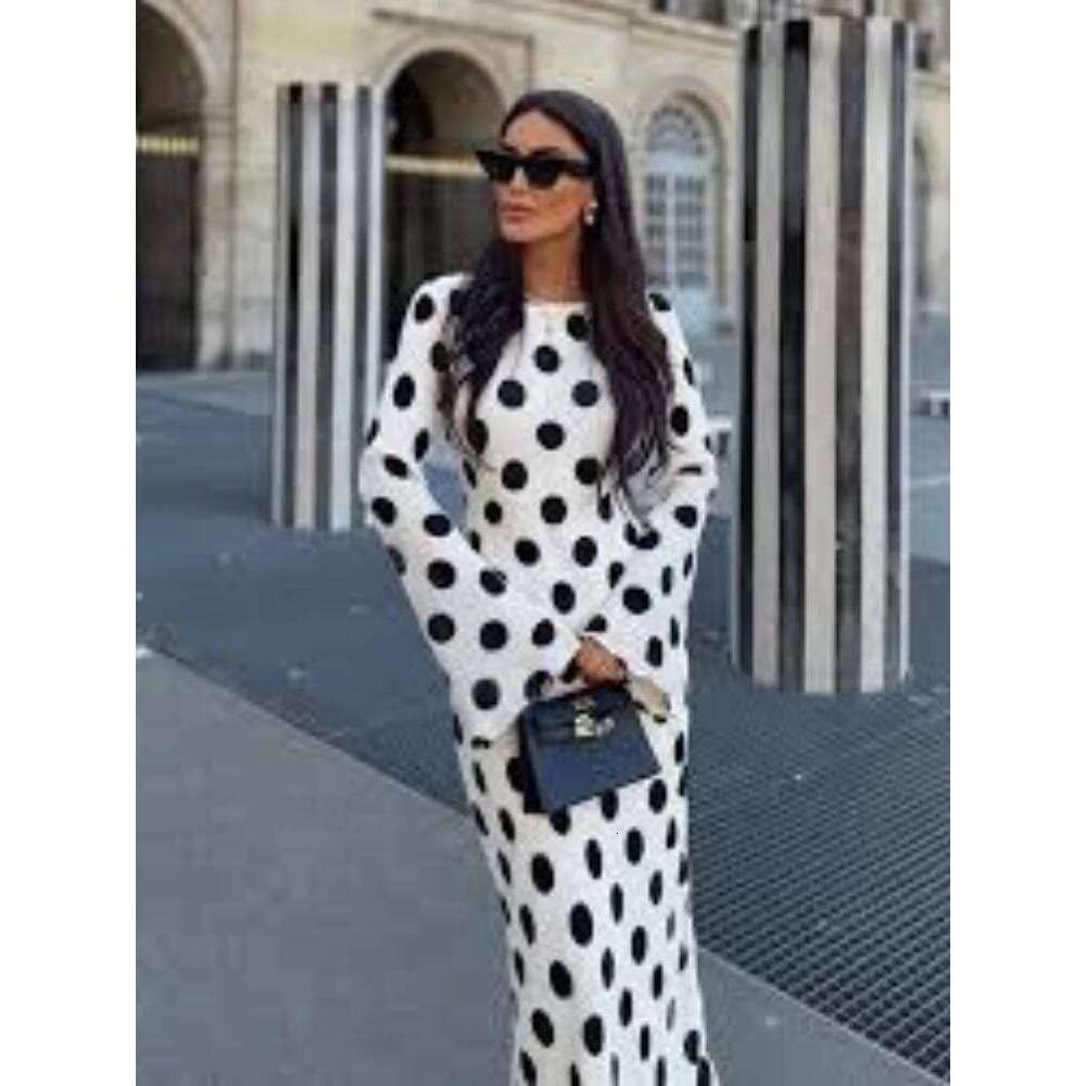 2025 Summer Fashion Series New Women's Elegant Dress Tight Sexy Horn Sleeve Wave Point A Skirt Vacation Long Run XJ260131