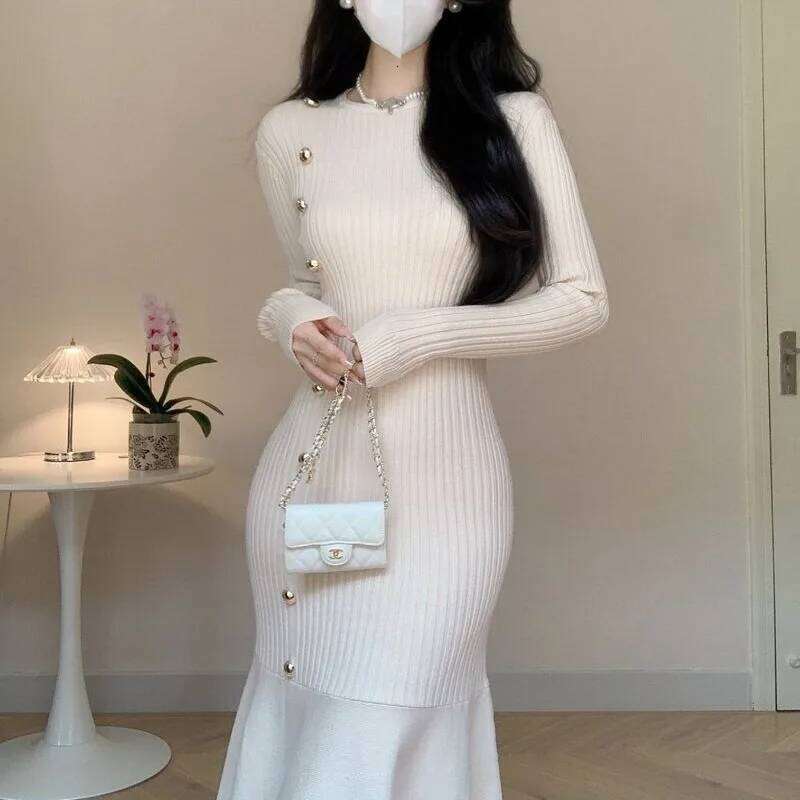 2023 Women's Autumn and Winter Pullover Round Neck Spliced Button Screw Long Sleeved Thread Knitted Slim Fit Solid Color Dress XJ260131