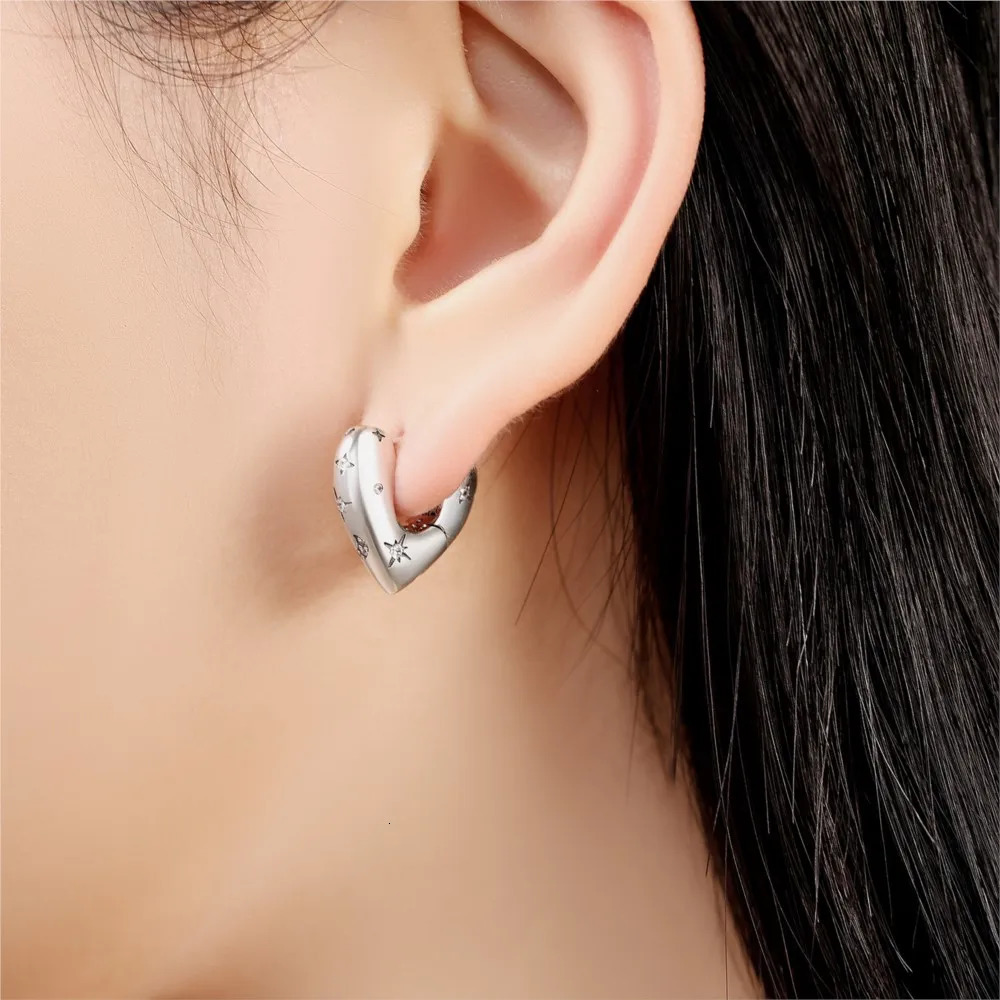 925 Sterling Silver Star Moon Heart Shape Earrings Jewelry Versatile Hoop Earrings For Women Jewelry Fine Birthday Party Gifts 260126