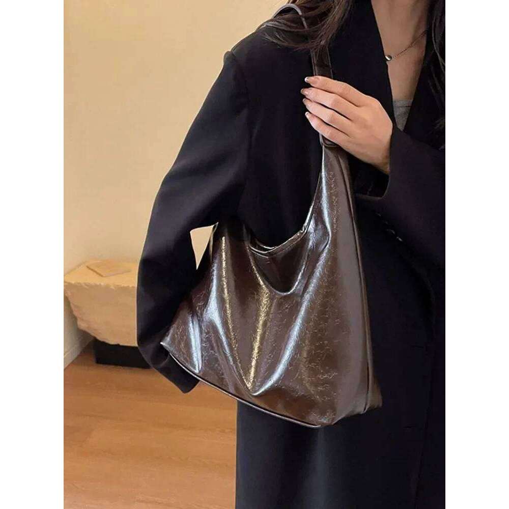 Large Capacity Red Bag For Women 2024 New Retro Texture Single Shoulder Tote Bags Fashion Versatile Casual Ladies Handbags XJ260131