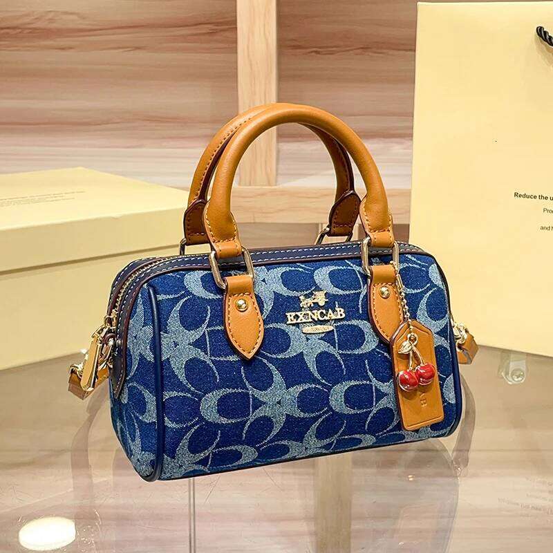 Brand Denim Handheld Pillow Women's 2025 New Style High end Designer Fashion Versatile Shoulder Crossbody Bag