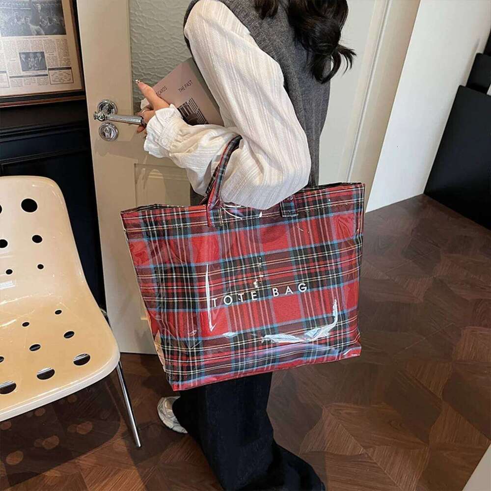 Fashion Geometric Tote Bag Clear Overlay Letter Print Large Capacity Velcro Internal Zipper Pocket for Commute Shopping XJ260130