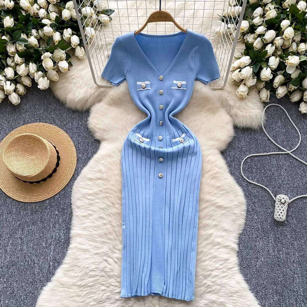 Yuoouoo Chic Fashion Sexy Package Hips Large Stretch Knitted Dress 2024 New Elegant V-neck Buttons Office Lady Bodycon Dresses XJ260131