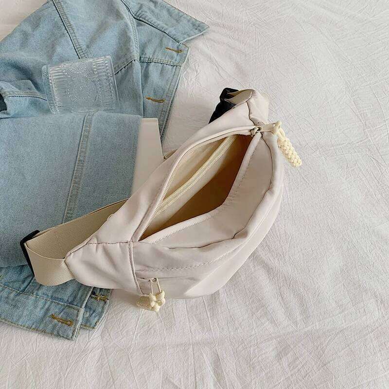 Nylon casual - trendy crossbody for women, men, sporty messenger bag, unique and versatile Instagram bag