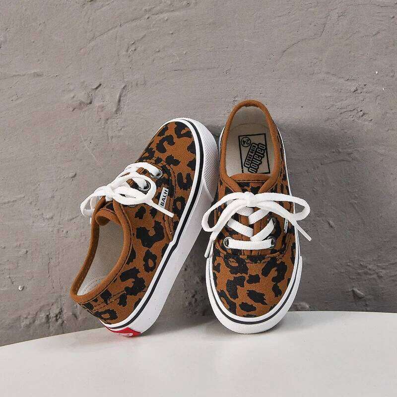 Children Lace Up Casual Kids Soft Bottom Lightweight Comfort Flat Board Toddler Breathable Fashion Canvas Shoes Y260128