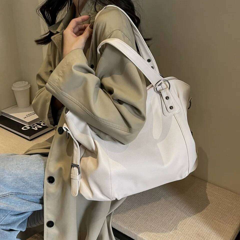 Female Hobo Handbag Large Capacity Shoulder Big Stylsih Casual Tote Bag Ladies A4 Soft Leather Crossbody Bags Business Sac XJ260130