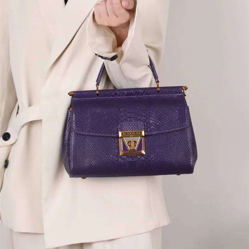 KB Fashion Women's New 2025 Light Luxury Premium Serpentine Lock Heavy Industry Single Shoulder Handbag Double sided Bag