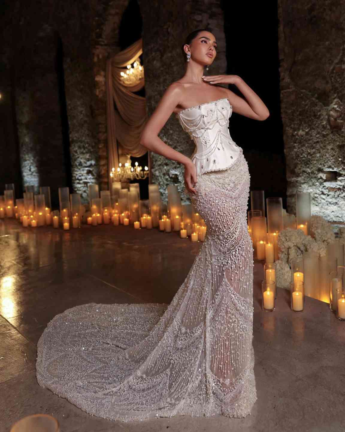 Elegant Strapless Crystal Wedding Dresses Fashion Sequined Beaded Bridal Dress Sweep Train Bride Gowns Customized