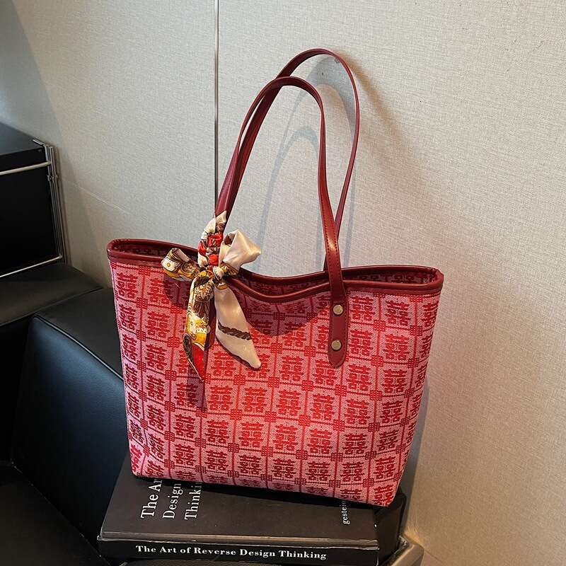 Women's Red Double Happiness Large Tote New Silk Scarf Handbag Single Shoulder Underarm Bride Wedding Bag MASA