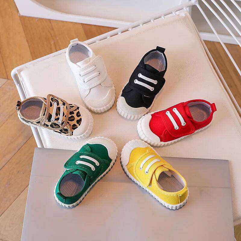 Children's Casual Canva Soft Sole Low Top Spring Autumn Magic Patched White Shoes Boys Girls Walking Y260128