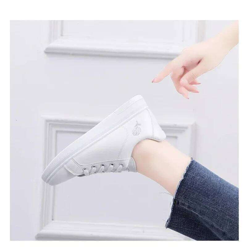 Girls Autumn Casual Soft Soled Childrens Fashion Versatile Sneakers Woman Low Top Front Lacing Solid Color Kid White Shoes Y260128