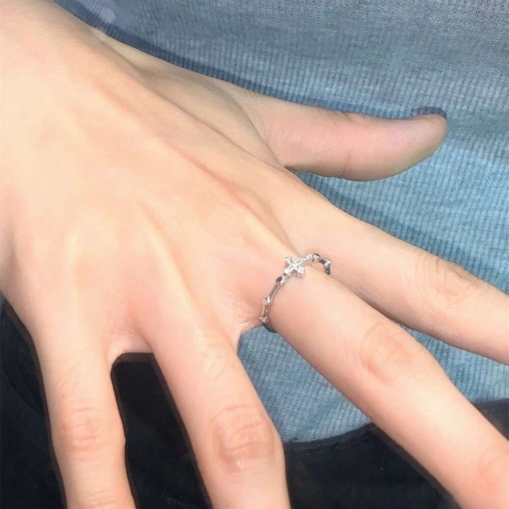 Silver Cross Ring Set with Zirconium Stones A niche and gentle accessory for ladies