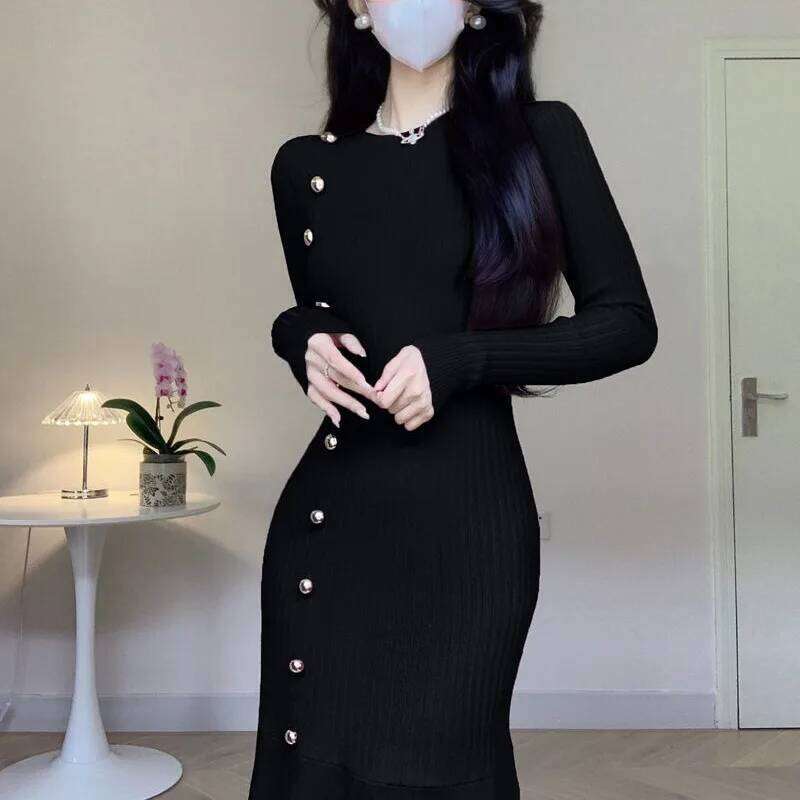 2023 Women's Autumn and Winter Pullover Round Neck Spliced Button Screw Long Sleeved Thread Knitted Slim Fit Solid Color Dress XJ260131