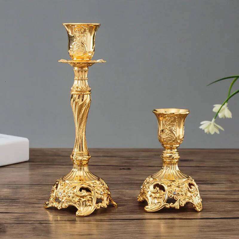 2 Pcs Vintage Metal Pillar Candlestick Holders Creativity Candelabra Set for Wedding Party Dinner Centerpiece Home Decoration Y260131