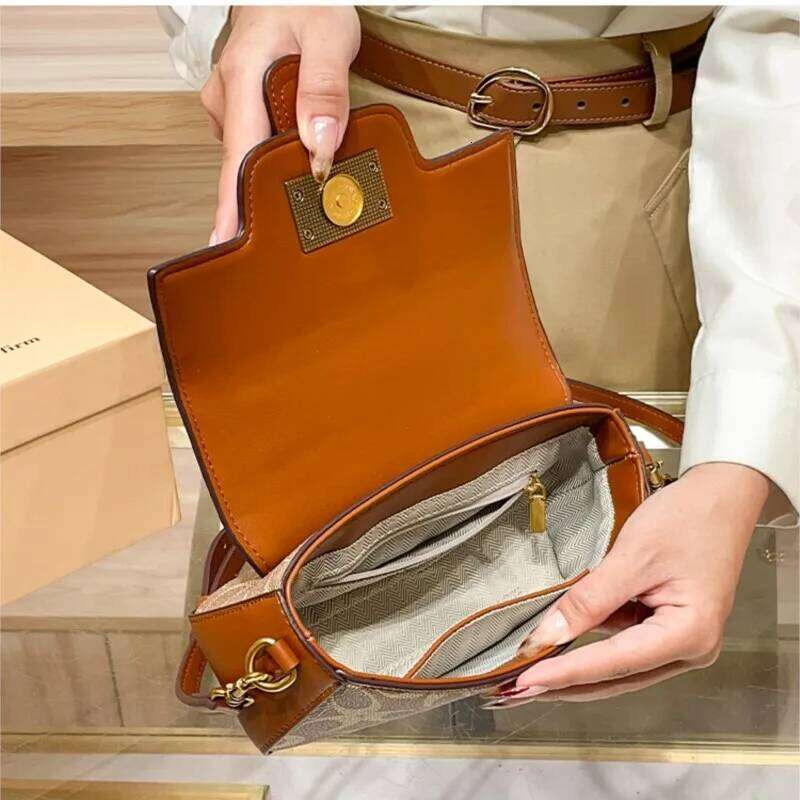 Ladies' Handheld Small 2025 New Light Luxury Niche Design Contrasting Color High End Commuter Shoulder Cross Bag