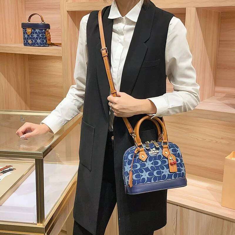 Ladies' handbag, light luxury retro denim canvas fashionable 2025 new shell bag, high-end single shoulder crossbody bag