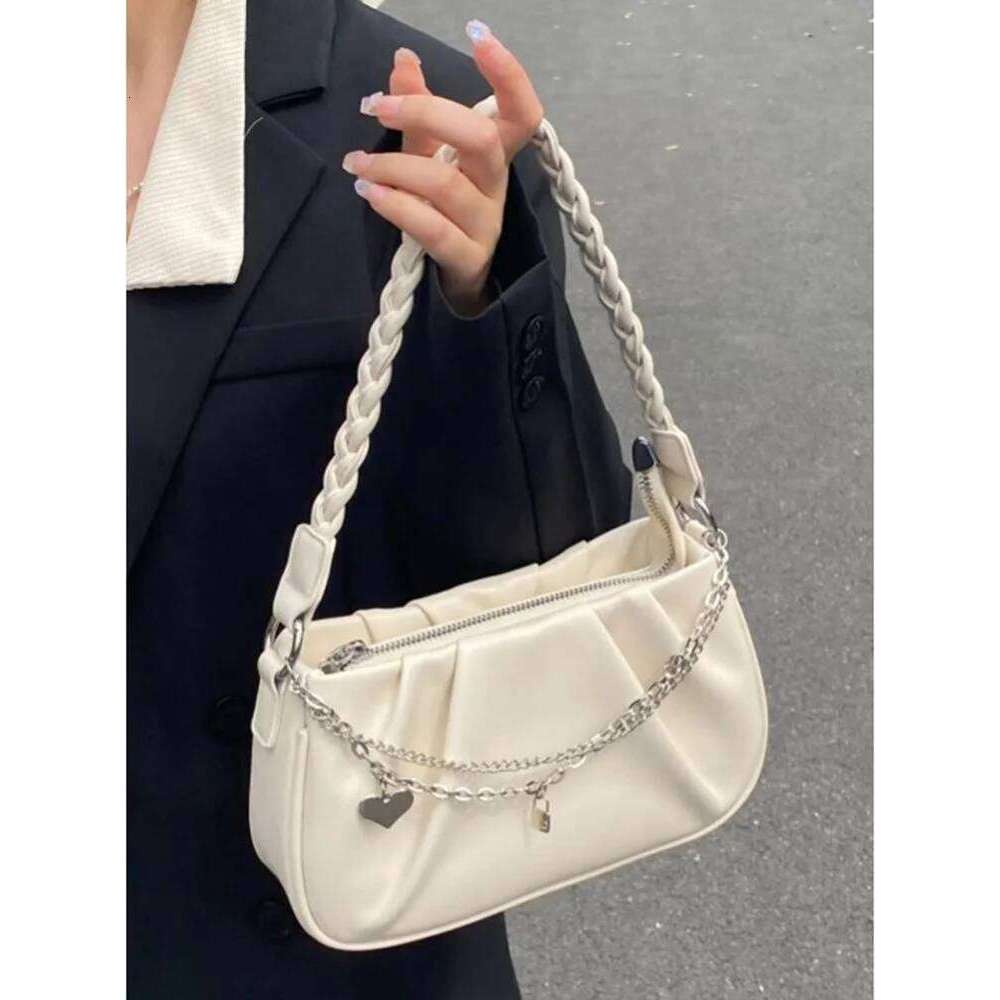 Fashion Women Butterfly Chain Shoulder Pure Color Casual All-match Underarm Bags Elegant Ladies Small Hobos Handbags Purses