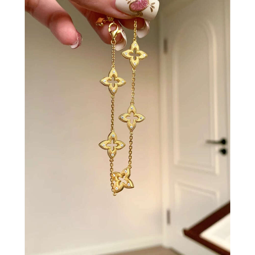 Jewelry Set Vintage Style Brushed Four Leaf Flower Necklace Women Elegant And Luxurious Niche High End New Design Gift For Girlfriend Visionice