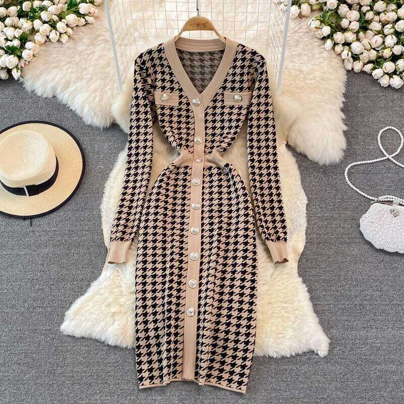 REALEFT Autumn Winter V-Neck Vintage Houndstooth Women's Knitted Dresses 2025 New Long Sleeve Single Breasted Dress Female XJ260131