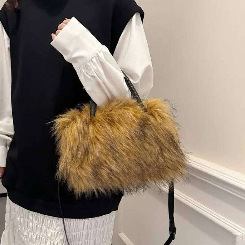 Plush Velvet Sweet Crossbody for Women Elegant Cute High-end Tote Autumn and Winter 2025 New Versatile Shoulder Bag XJ260131