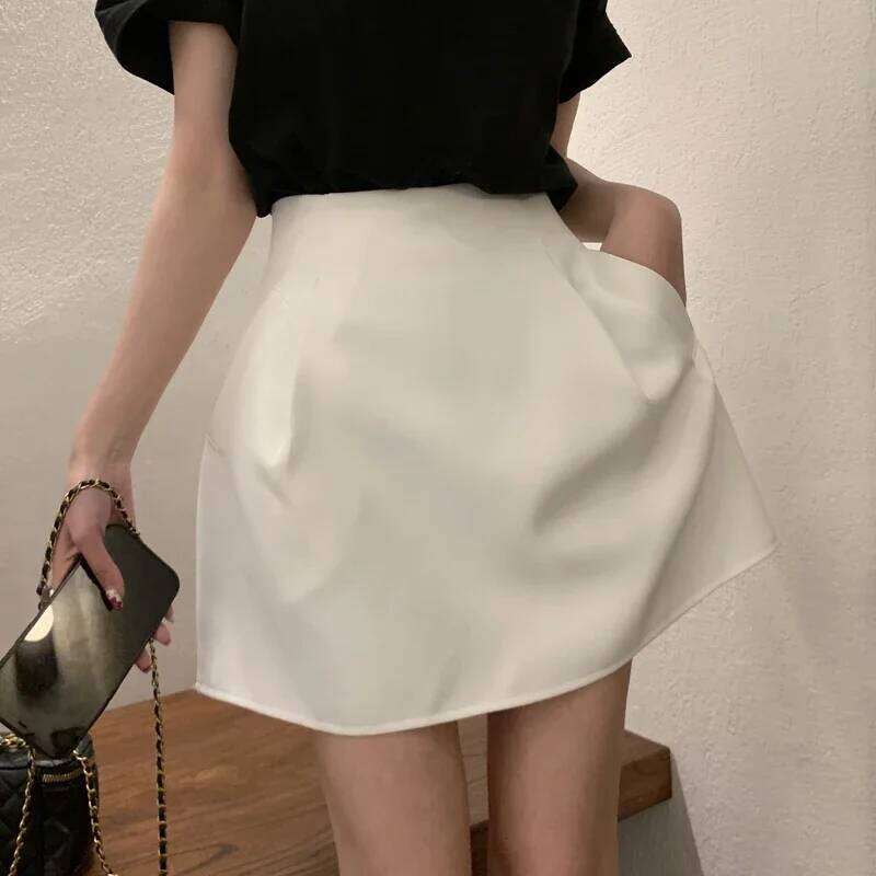 Sexy High Waist Wild Faldas Jupe Short Puffy Pocket Black Skirts for Women Y2k White Casual Suit Skirt Work Style Chic XJ260131