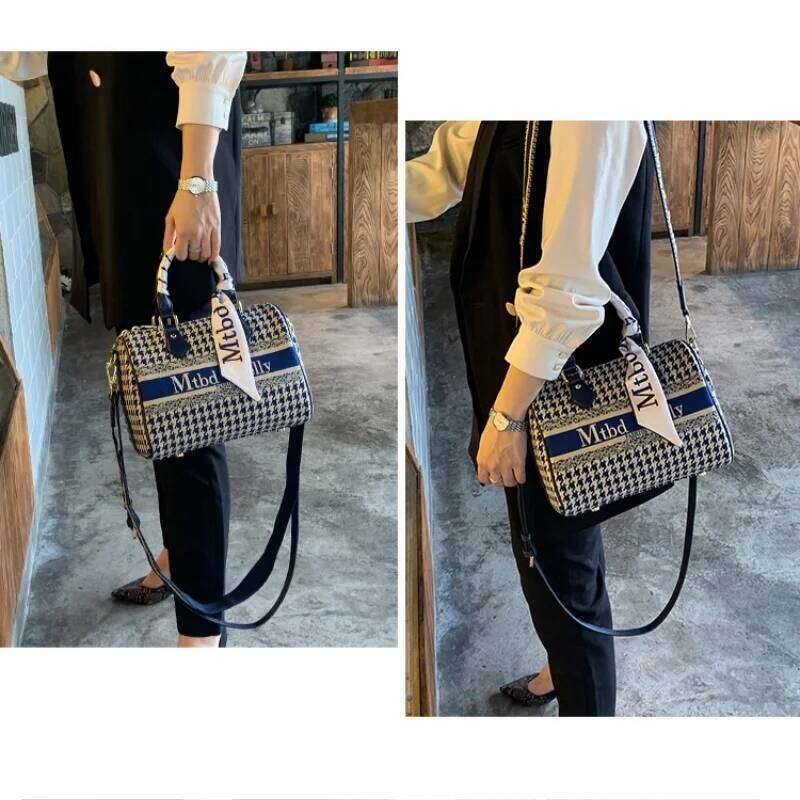 Women's large canvas handbag fashionable simple pillow Large capacity crossbody bag