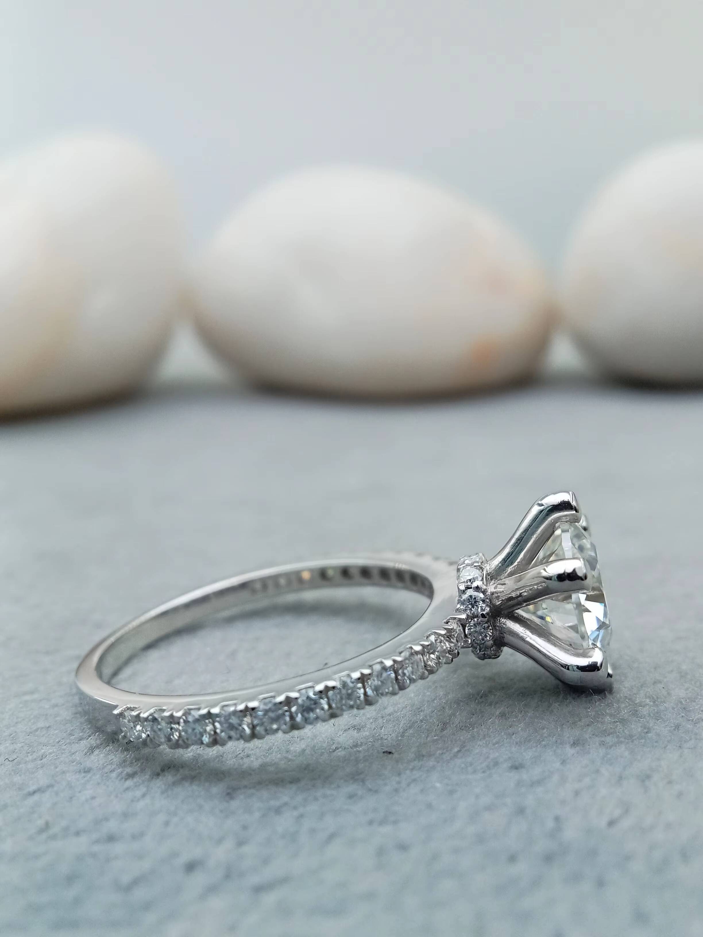 Round Cut Lab Grown Diamond Solitaire Engagement Wedding Ring VVS 14k/18k Gold Plated for IGI Certified Womens