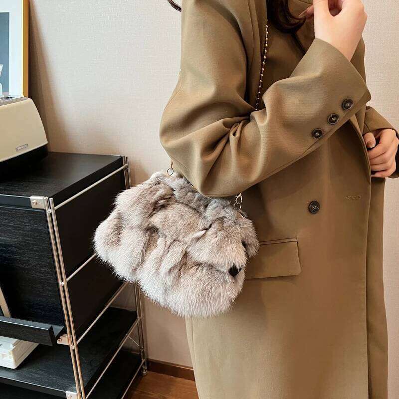 Luxury Clutches Faux Fur Totes Shopping Handbag Winter Women Bag Plush Purse Trendy 2026 Shoulder Bags Cold Woollen Design XJ260131