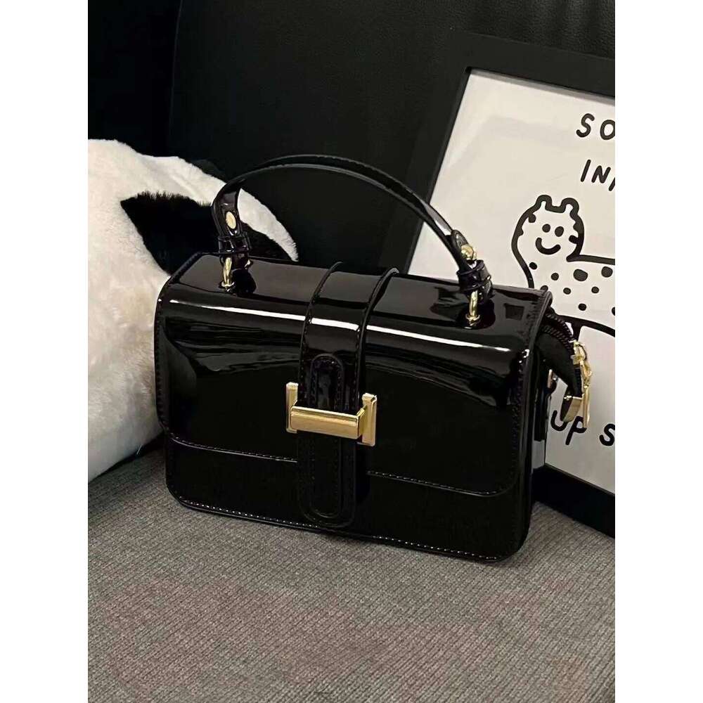 Unique glossy small square female 2023 new fall and winter fashion versatile single shoulder commuter crossbody bag XJ260131