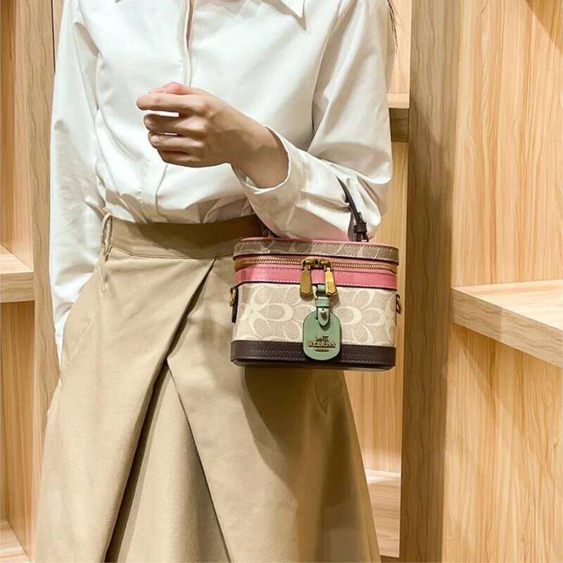 New minimalist and fashionable small handbag, contrasting color women's bag, high-end carriage single shoulder crossbody handbag