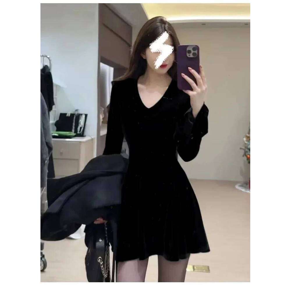French Style V-neck A-Line Mini Dress Long Sleeve Knitted Slimming Women's Clothing Soft Sexy Waist-Defining Autumn Winter XJ260131