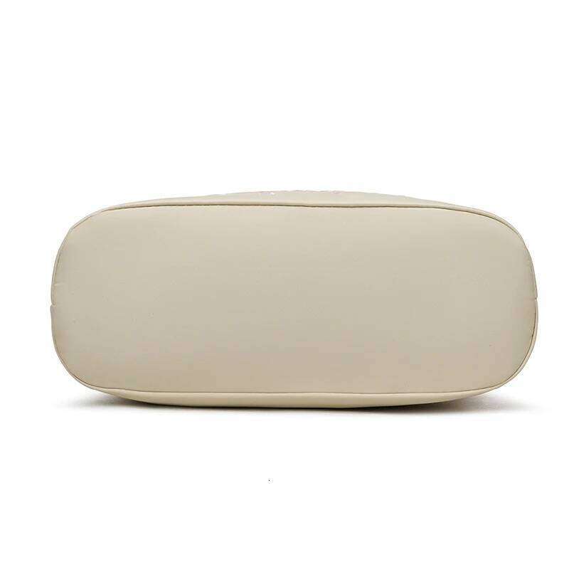 Cross-border new style women's crossbody bag, large capacity, fashionable embroidery, single shoulder bag with multiple compartm