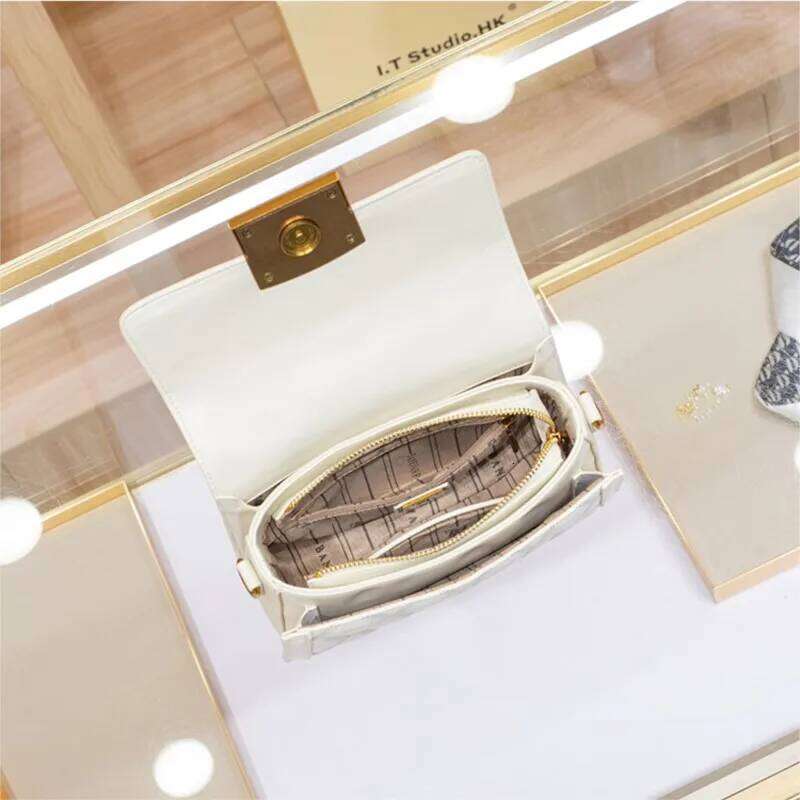 Women's Handbag 2024 New Fashion Summer Luxury Designer High end Single Shoulder Crossbody Small Square Bag