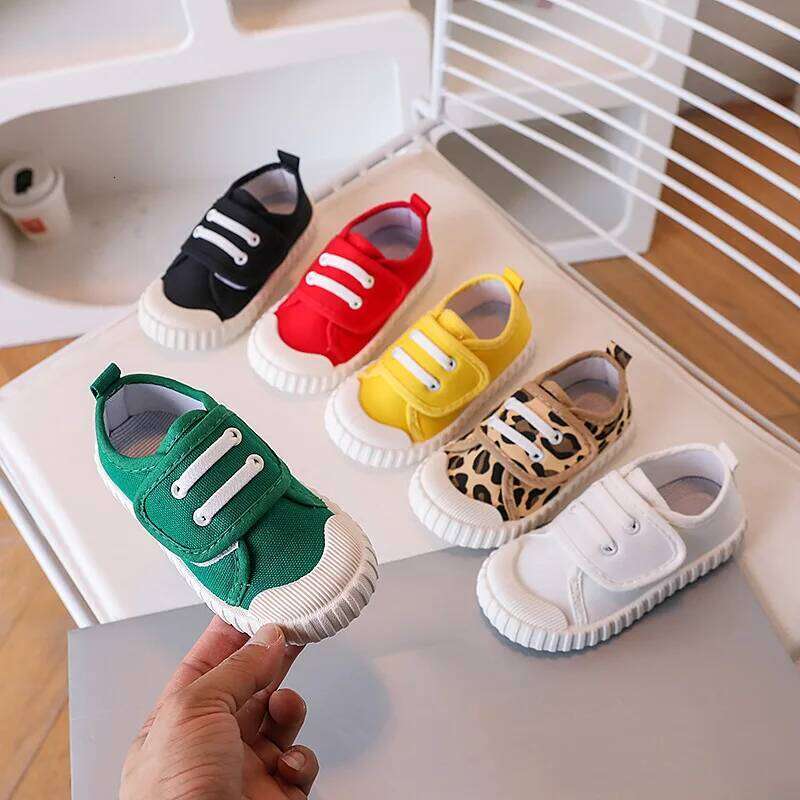 Children's Casual Canva Soft Sole Low Top Spring Autumn Magic Patched White Shoes Boys Girls Walking Y260128