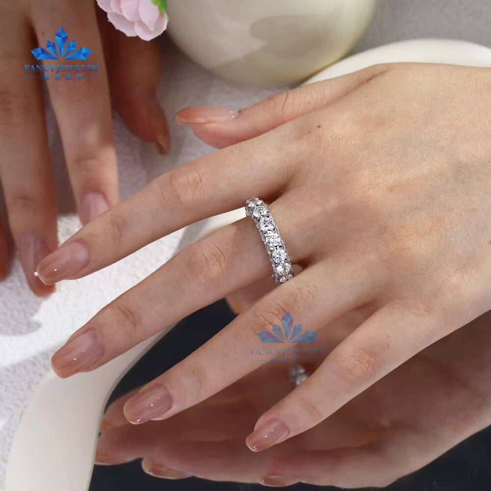 Wholesale 18K Classic Gold Lab Grown Diamond Engagement Wedding Ring Round Cut Lab Created Ring for Women and Men