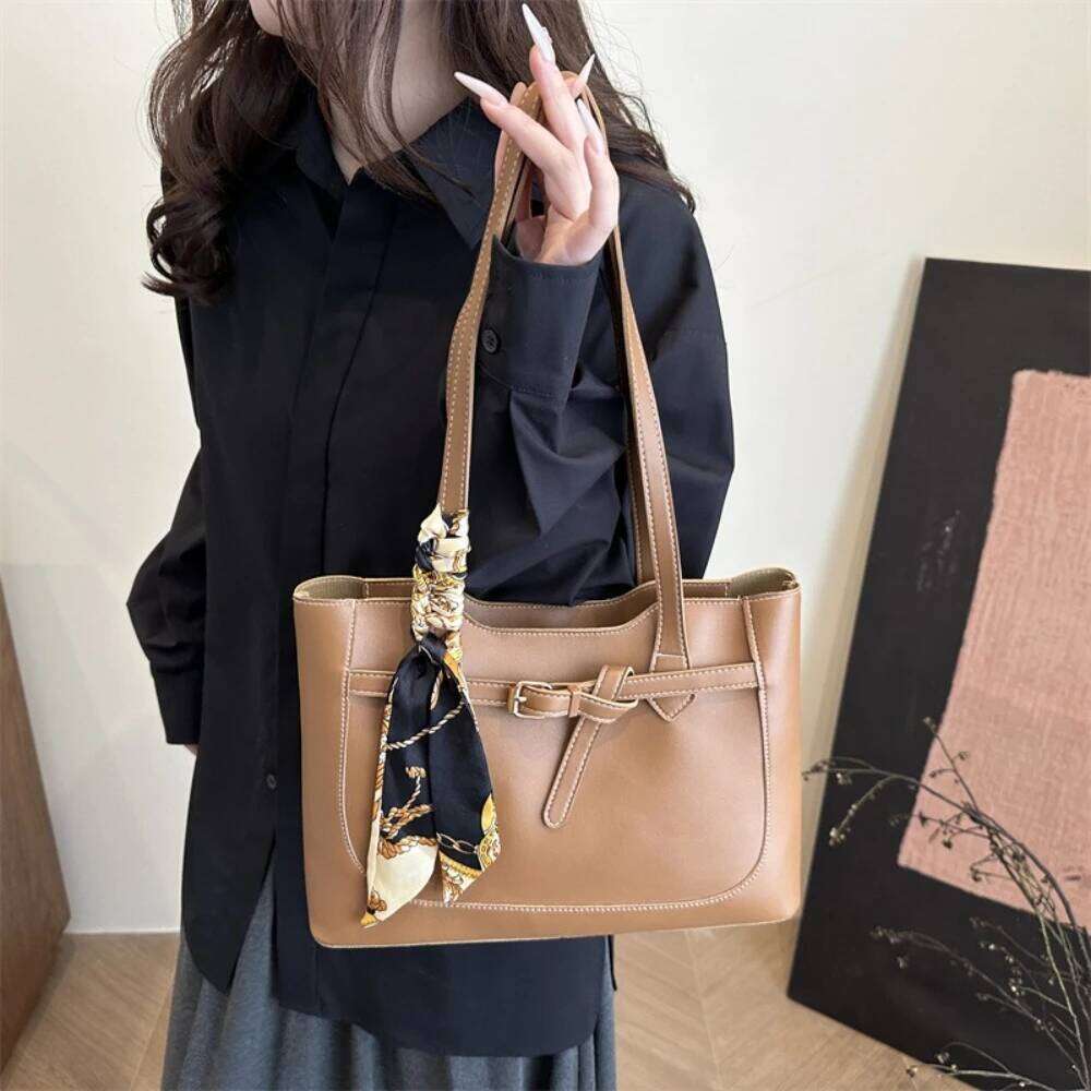 2026 New Faishon Single Oulder Handbag Large Capaci Commuter Soft PU Leather Handbags for Women High-End Women's Tote Bag